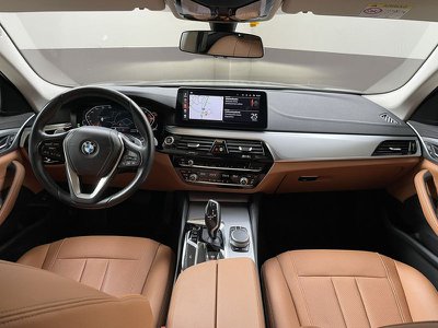 BMW Serie 5 520d 48V xDrive Touring, Anno 2021, KM 90000 - hovedbillede