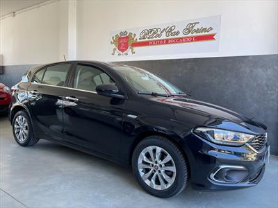 Fiat Tipo Cross RED - hovedbillede