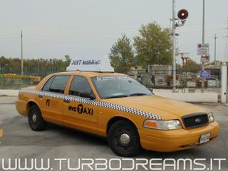 FORD Crown Victoria NEW YORK CITY TAXI YELLOW CAB 4.7 V8 AUTO (r - hovedbillede