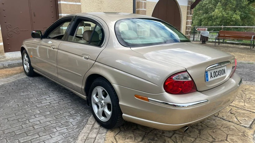 JAGUAR S-Type 4.0 V8 - hovedbillede