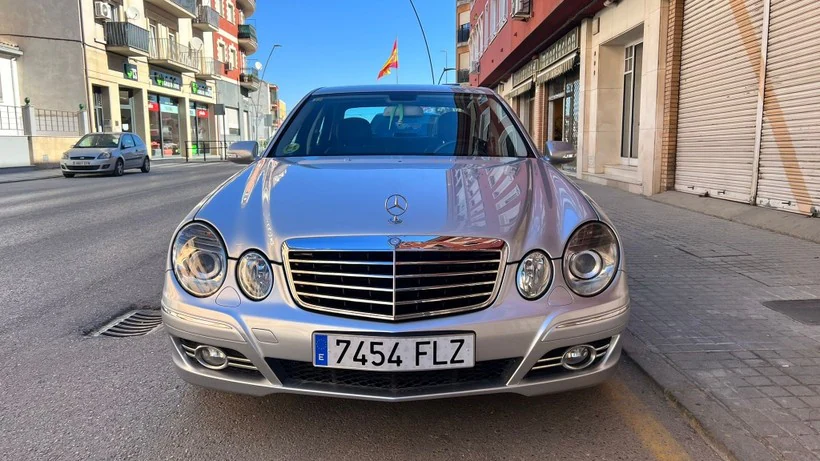 MERCEDES-BENZ Clase E 220CDI Avantgarde - hovedbillede