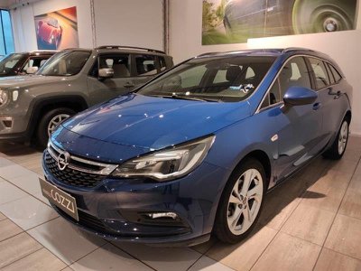 Opel Astra 1.4 Turbo 110cv Ecom Sports Tourer Dynamic, Anno 2018 - hovedbillede