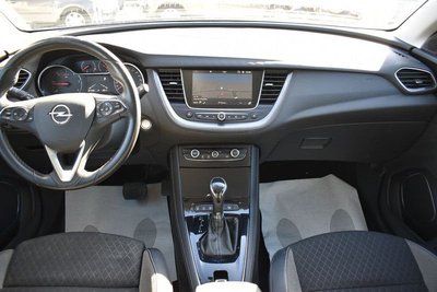 Opel Crossland Edition 1.2 T 110cv MT6, KM 0 - hovedbillede