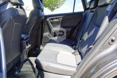 Toyota Hilux 2.4 D 4D 4WD 4 porte Double Cab Comfort, Anno 2024, - hovedbillede