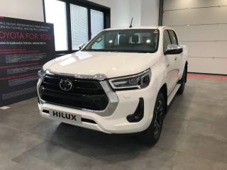TOYOTA Hilux 2.8 D A/T 4WD 4 porte Double Cab Executive MY'23 ( - hovedbillede