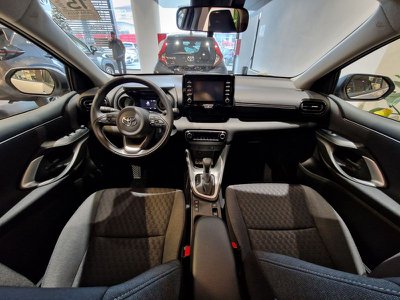 Toyota Yaris 1.5 Hybrid 5 porte Comfort Pack, Anno 2022, KM 5100 - hovedbillede