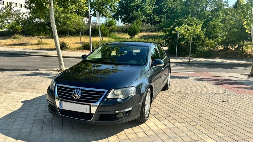 VOLKSWAGEN Passat 2.0TDI Advance - hovedbillede