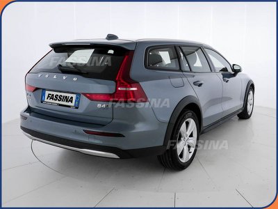 Volvo V60 Cross Country B4 (d) AWD automatico Core, Anno 2023, K - hovedbillede