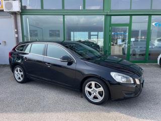 VOLVO V60 Cross Country B4 (d) AWD Geartronic Business Pro (rif. - hovedbillede